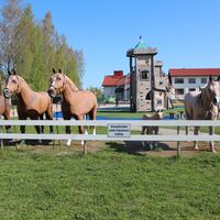Kurikka Pferdestatuen und Marktplatzbereich