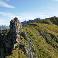 links vom Felszacken der Ebenstein