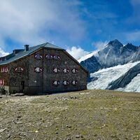 Die Oberwalderhütte. Ein gleichsam schöner wie extremer Hüttenstandplatz
