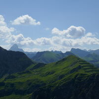 der Hochvogel lugt hervor