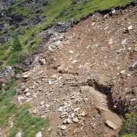 Neu angegrabener Weg unterhalb des Krahbergzinken