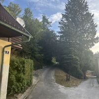 .. nach dem Betriebsgelände hier rauf