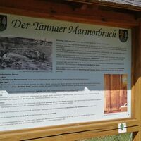 Von Tanna zum Haus des gelehrten Bauern