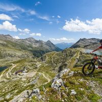 Blick Richtung Stübelesee und Mittelstation Mölltaler Gletscherbahnen