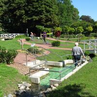Wassertretbecken im Kurpark Bad Holzhausen