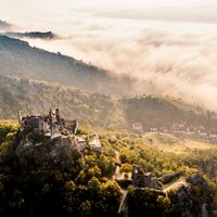 Ruine Dürnstein mit Nebel