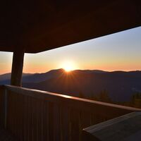 Hasenhornturm bei Sonnenuntergang