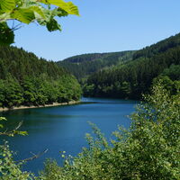 Blick auf die Talsperre