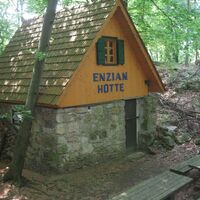 Enzian Hütte am Walderlebnispfad