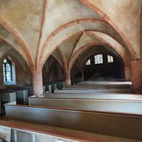 Romanisches Kirchenschiff im Kloster Neuendorf
