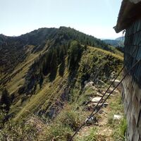 Blick auf den alpinen Premiumweg von der Freudenreichkapelle