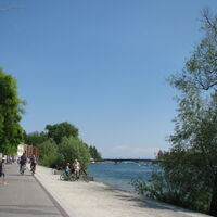 Nördliches Rheinufer zwischen Bodenseeforum und Fahrradbrücke