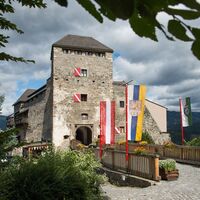 Burg Oberkapfenerg FR: Fotostudio Helmut Reisinger