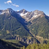 Blick ins Namloser Tal mit der Elmer Kreuzspitze