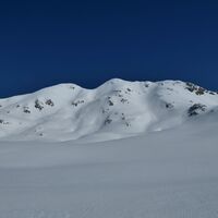 Die oberen Hänge des zweiköpfigen Kanjavec