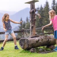 Brunnen vor der Hütte