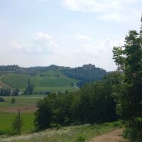 Blick vom Pavarolo auf das Schloss Montaldo Torinese