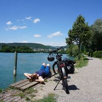 Durchschnaufen am Rheinufer