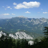 gegenüber der Grabnerstein