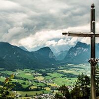 Blick vom Gipfel ins Gesäuse