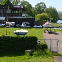 Restaurant Seeterrasse und benachbarte Segelclubanlage am Salzgittersee