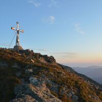 Gipfelkreuz am Deneck