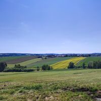 Ausblick ins Innviertel nach Oberösterreich im Abstieg