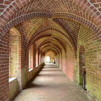 Säulengang im Stift Börstel