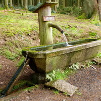 Armbad-Brunnen