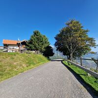 Vor uns erscheint der Himmelbauer - ein Einkehrschwung bietet sich an.
