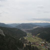Myrafälle und Hausstein