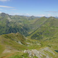unter mir die Hasenlacken, links die Schoberspitze