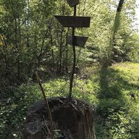 Kleinkunst zwischen Höringen und Menhir Hinkelstein