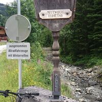 Wegweiser zum Zottahof