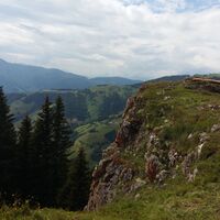 steile Felswand am Gamskögerl mit schönem Ausblick
