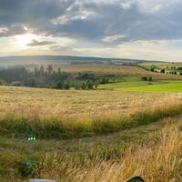 Blick vom Hasenberg auf Herschdorf und den Langen Berg