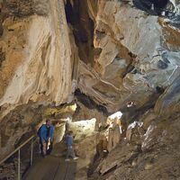 Stege in der Nixhöhle