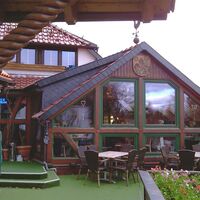 Schloss Cafe mit Terrasse