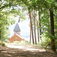 Kapellenpilgerweg mit Friedenskapelle in Birkenhördt