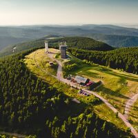 Schneekopf mit Aussichtsturm  - Thüringer Wald