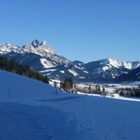 Der Weg nach Tannheim - Gimpel und Rote Flüh vor uns