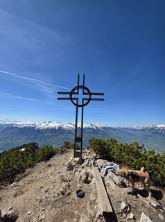 Fotografija s spletne strani Carlo Ospelt (Wuffenstein) na poti