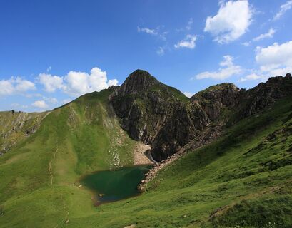 Schuhflickersee und Gipfelkreuz