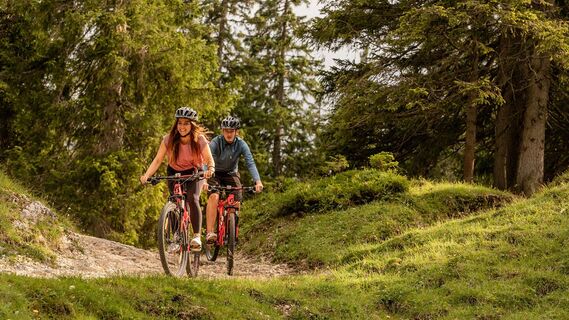 on tour auf der Bike Route "Rund um den Unnutz"