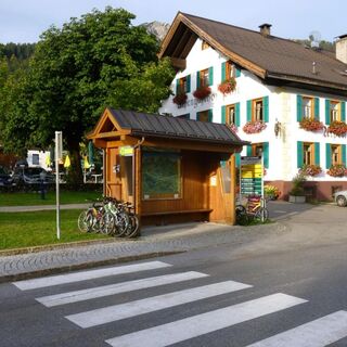 Schattwald Dorfplatz GH Post