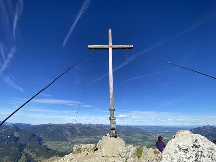 Fotografija s spletne strani hanuta na poti