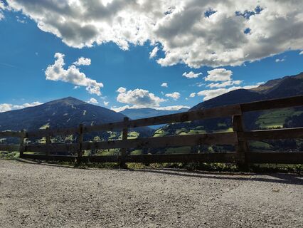 Fotografija s spletne strani Lena Eder na poti