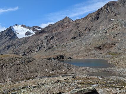 Vom Brizzi-See über die Martin Busch Hütte zurück nach Vent