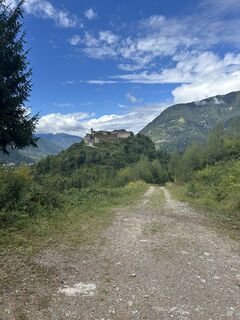 Fotografija s spletne strani Florian Blauensteiner na poti