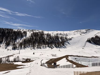 Fotografija s spletne strani Castor Dewit na poti